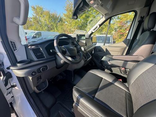 2026 Ford Transit-350 