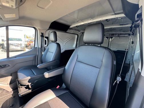 2026 Ford Transit-150 