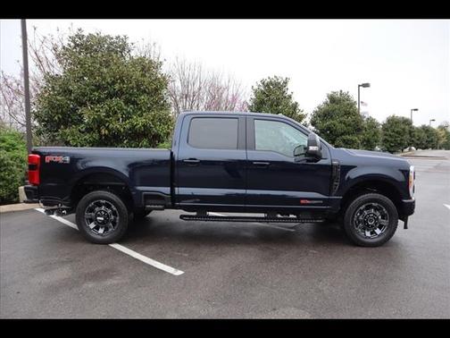2023 Ford F-350 LARIAT