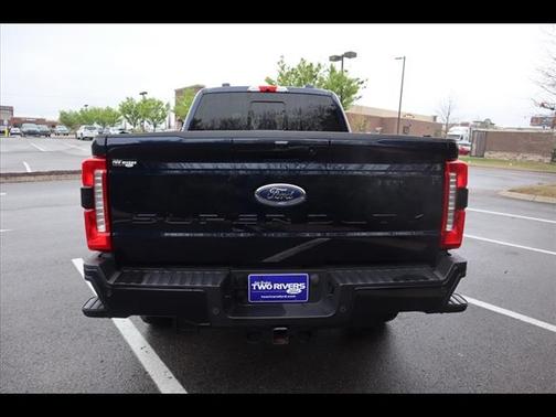 2023 Ford F-350 LARIAT