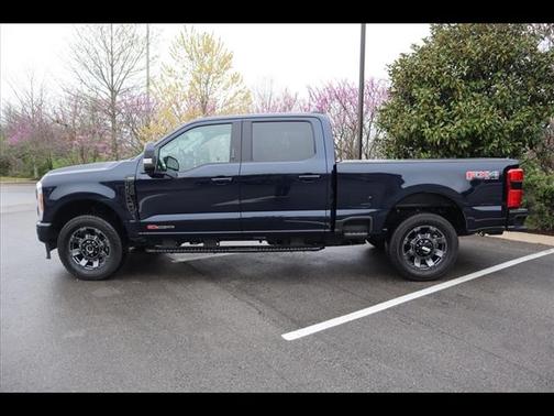 2023 Ford F-350 LARIAT