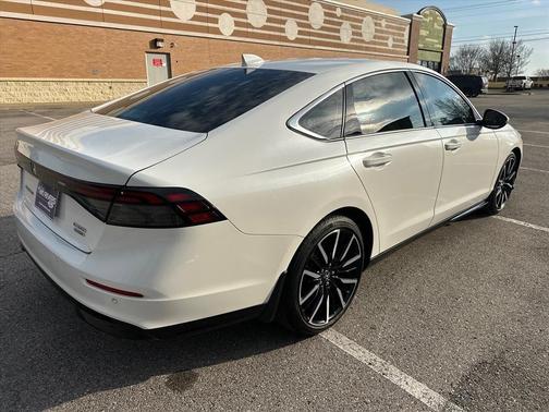 2023 Honda Accord Hybrid Touring