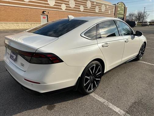 2023 Honda Accord Hybrid Touring