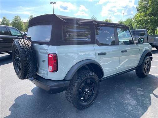 2022 Ford Bronco Black Diamond