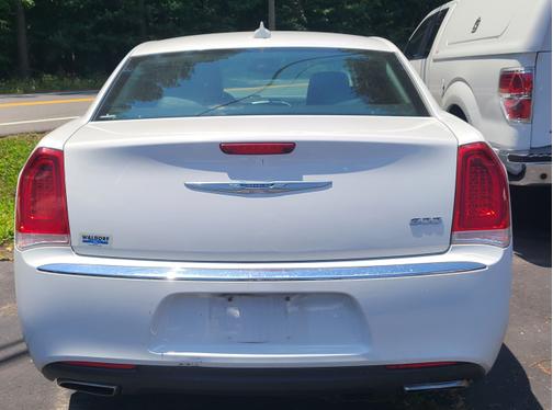 2018 Chrysler 300 Limited