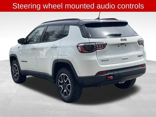 2024 Jeep Compass Trailhawk