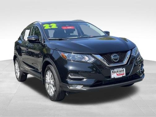 2022 Nissan Rogue Sport SV