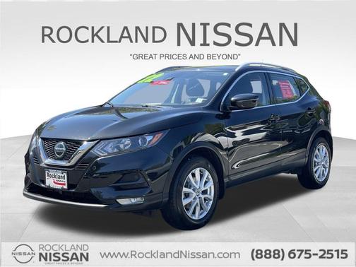 2022 Nissan Rogue Sport SV