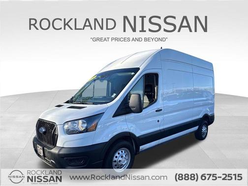 Oxford White 2022 Ford Transit-250 Base
