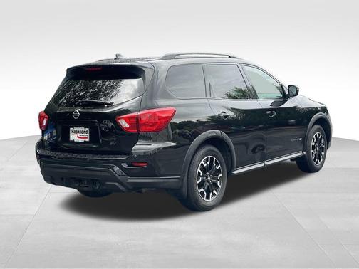 2020 Nissan Pathfinder SV