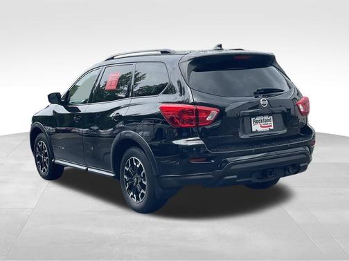 2020 Nissan Pathfinder SV