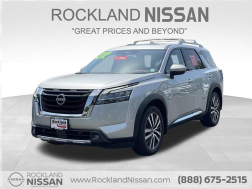 2022 Nissan Pathfinder Platinum