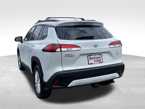 2023 Toyota Corolla Cross LE