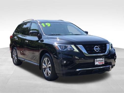 2019 Nissan Pathfinder SL