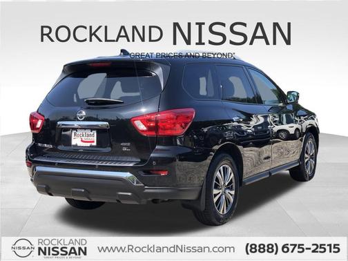 2019 Nissan Pathfinder SL