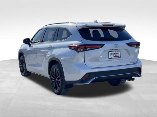 2024 Toyota Highlander XSE