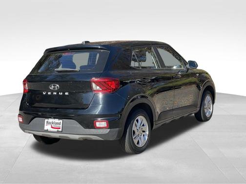 2023 Hyundai VENUE SE