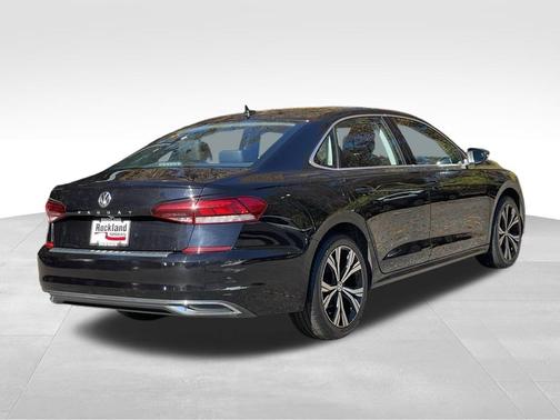 2022 Volkswagen Passat 2.0T SE