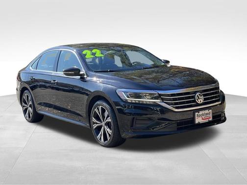 2022 Volkswagen Passat 2.0T SE