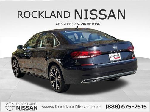 2022 Volkswagen Passat 2.0T SE