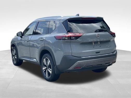 Boulder Gray Pearl 2023 Nissan Rogue SL