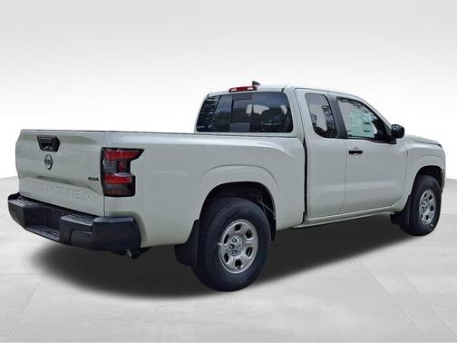 2025 Nissan Frontier S