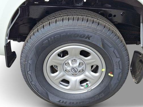 2025 Nissan Frontier S
