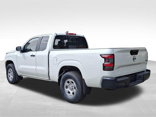 2025 Nissan Frontier S