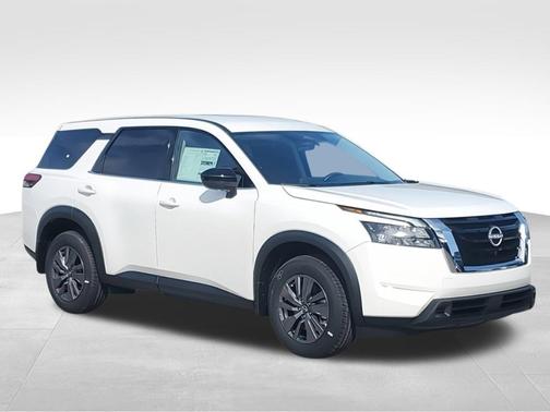 2025 Nissan Pathfinder S