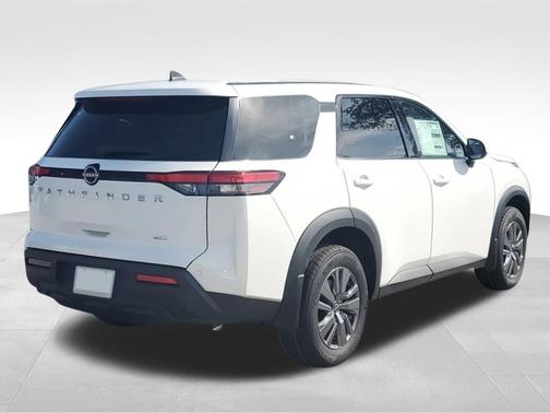 2025 Nissan Pathfinder S