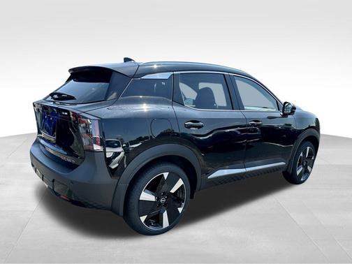 Super Black 2026 Nissan Kicks SR