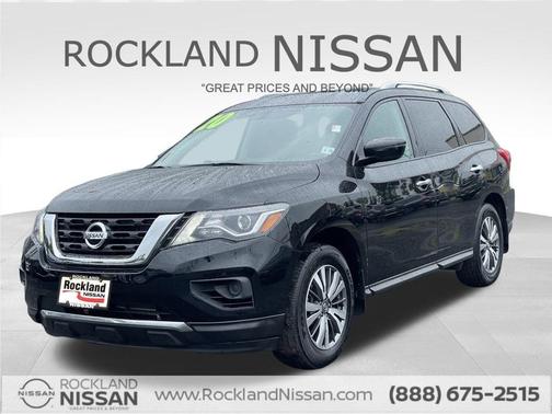 2020 Nissan Pathfinder S