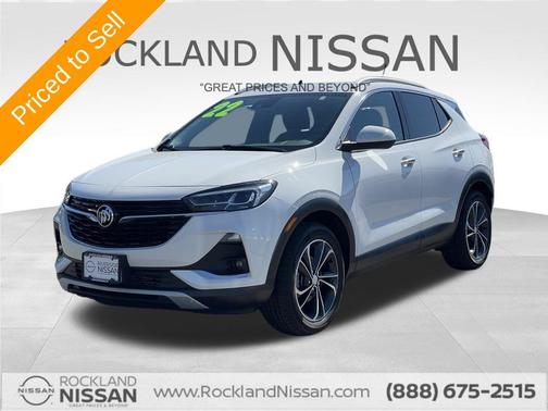 Summit White 2022 Buick Encore GX Essence