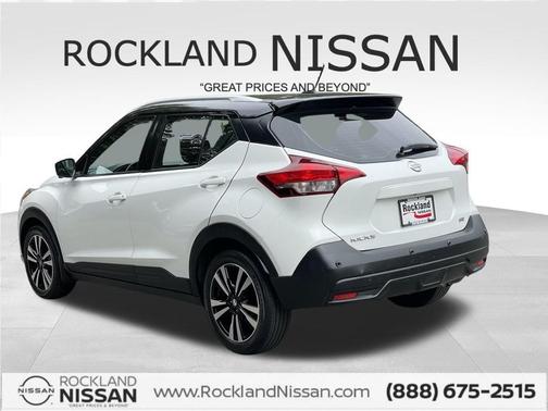 2020 Nissan Kicks SR