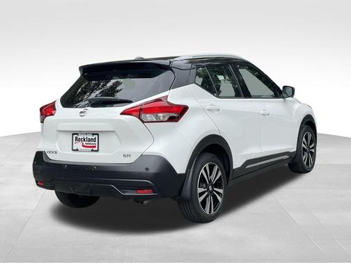 2020 Nissan Kicks SR