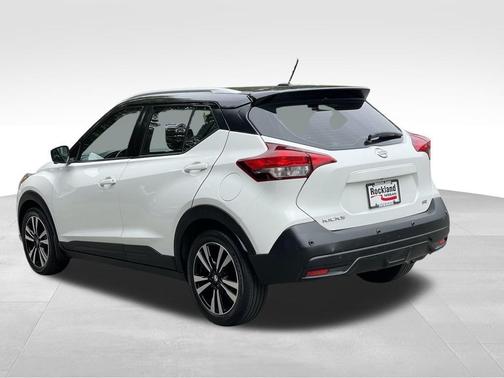 2020 Nissan Kicks SR