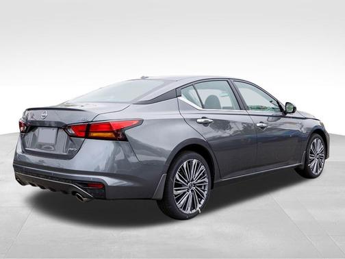 2025 Nissan Altima SL