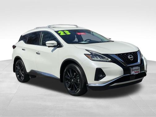 White 2023 Nissan Murano SL