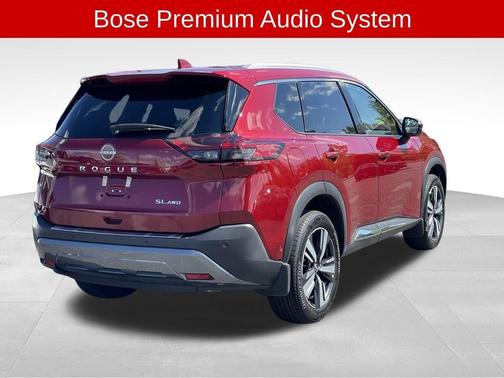 2022 Nissan Rogue SL