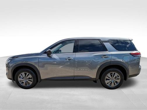 2026 Nissan Pathfinder S