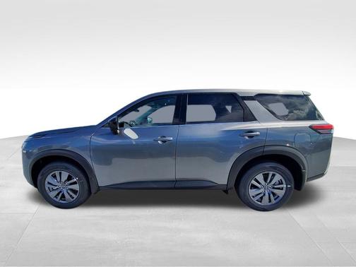 2025 Nissan Pathfinder S
