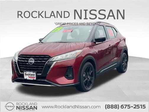 2023 Nissan Kicks SR
