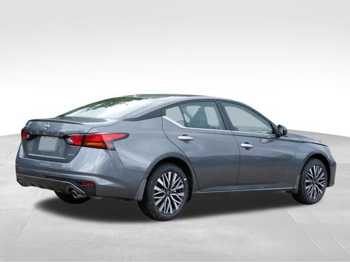 Gun Metallic 2026 Nissan Altima SV