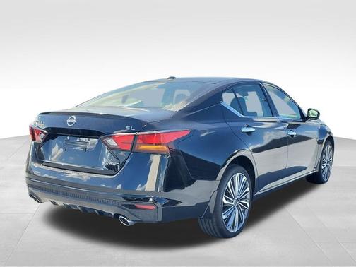 2025 Nissan Altima SL