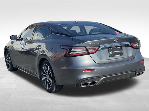 2023 Nissan Maxima SV
