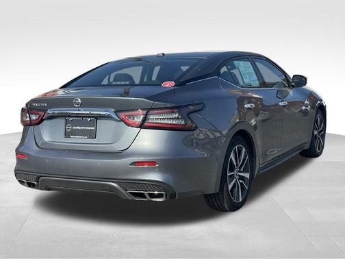2023 Nissan Maxima SV
