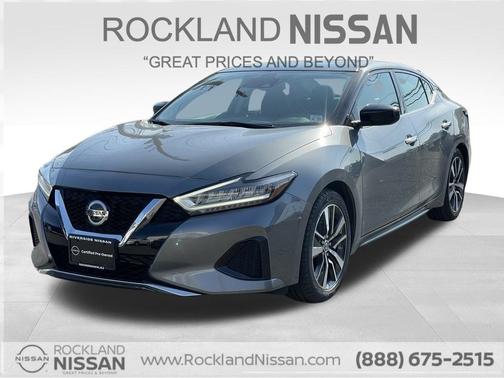 2023 Nissan Maxima SV