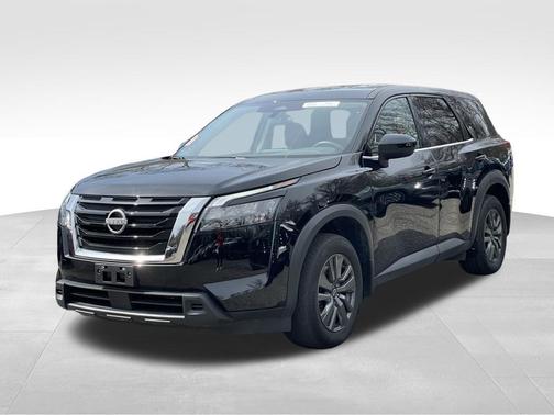 Black 2024 Nissan Pathfinder S