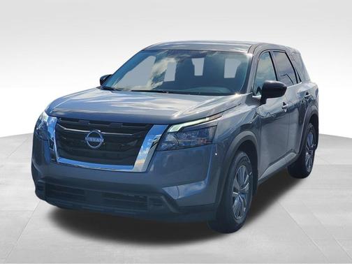 2025 Nissan Pathfinder S