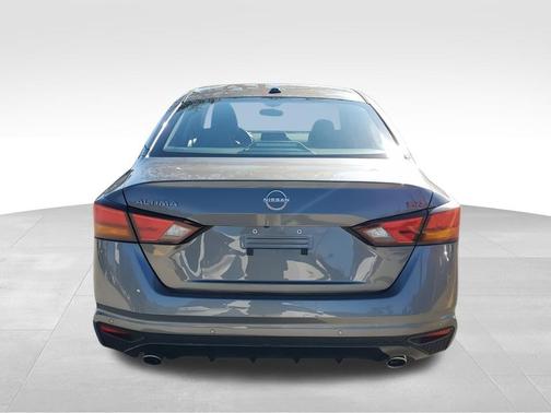 Gun Metallic 2026 Nissan Altima 2.5 SR